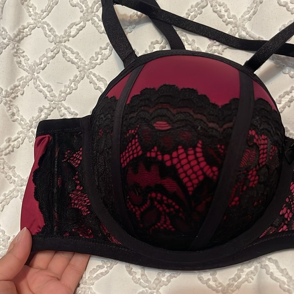 Sexy lace bra - Picture 2 of 4